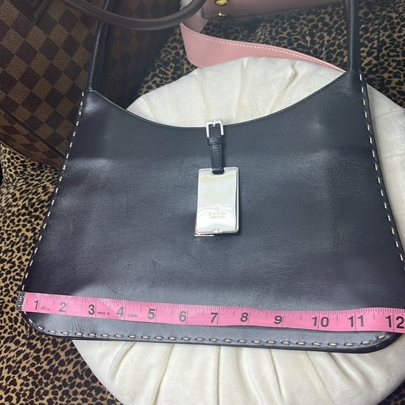 GUCCI PURSE & HEELS - Picture 15 of 15